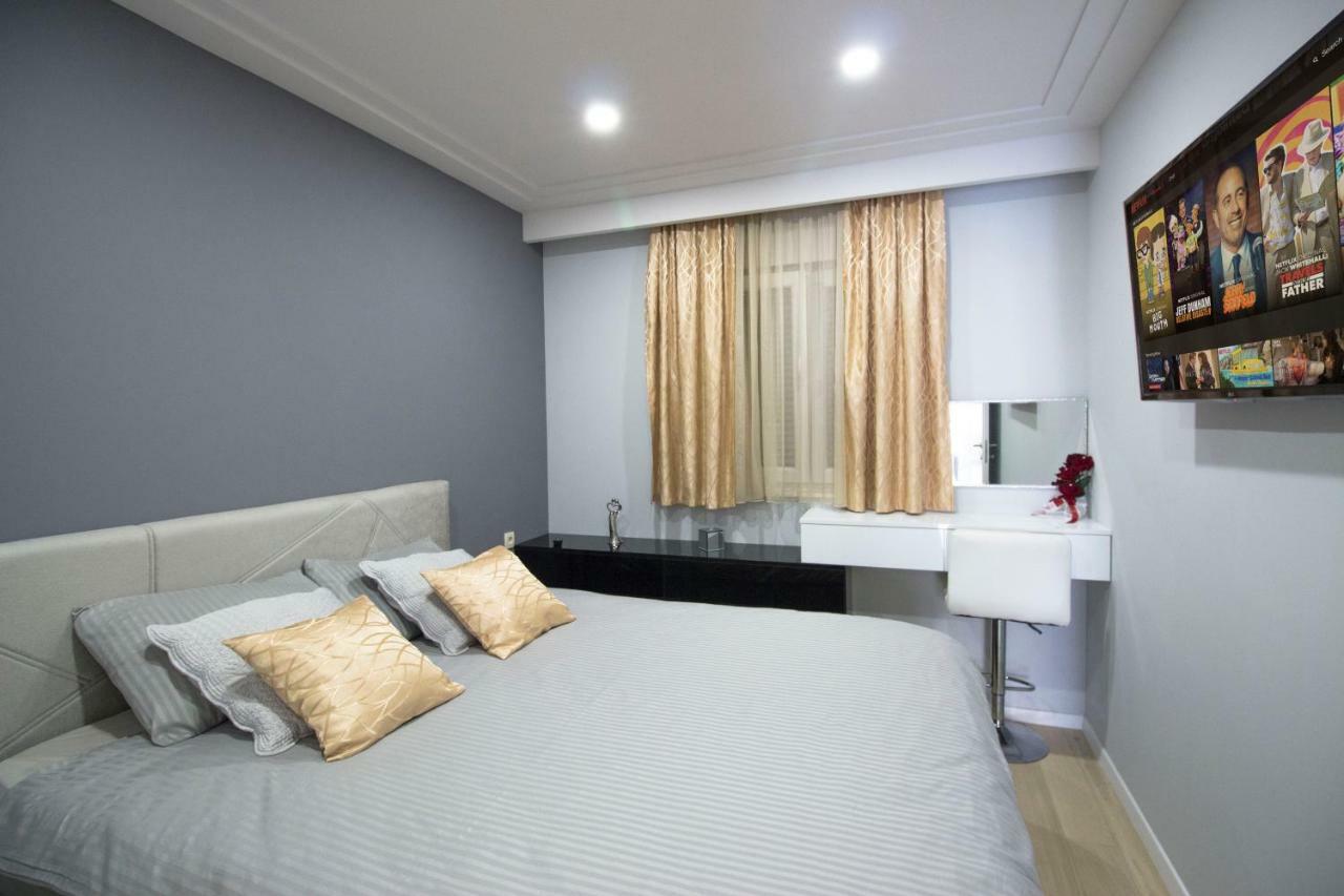 Apartment Deluxe NaNa Makarska Buitenkant foto